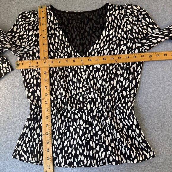J.Crew Black White Ocelot Animal Print‎ Printed V-Neck 3/4 Sleeve Blouse Size 00 - Picture 2 of 13